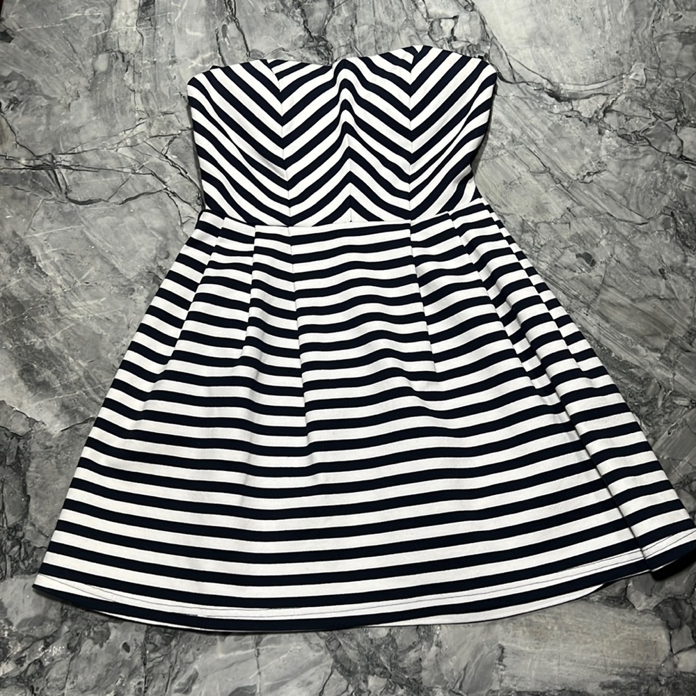 Forever 21 Striped Strapless Skater Dress